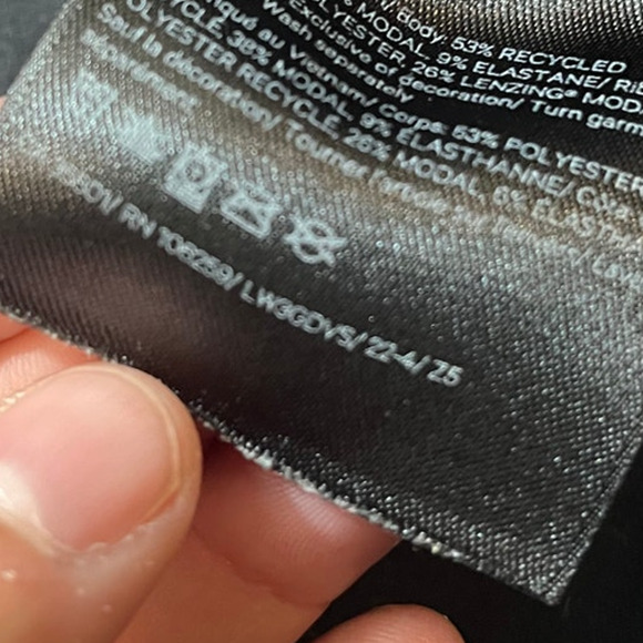 Lululemon Size 2 Softstreme Turtleneck Pullover Sweatshirt Activewear Womens - Picture 6 of 10